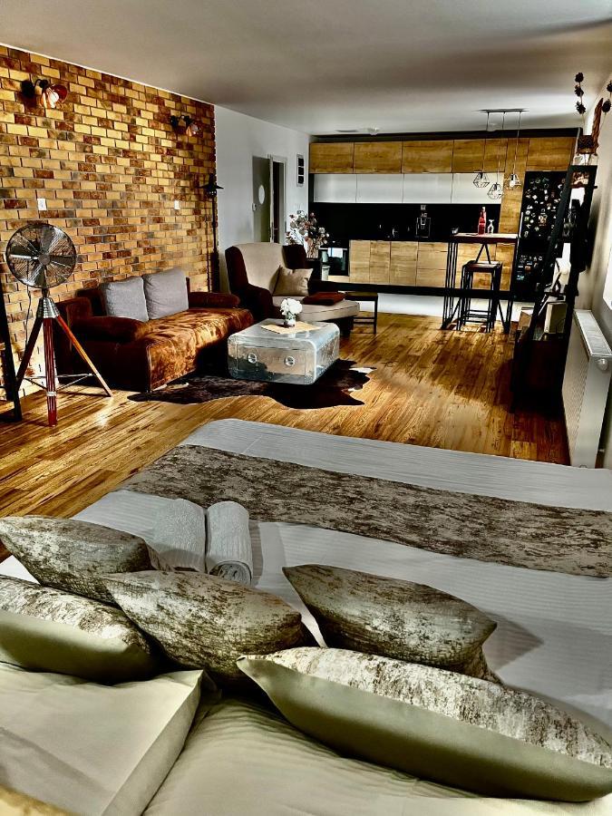 Underground Apartment Bratislava-Nivy Exterior foto